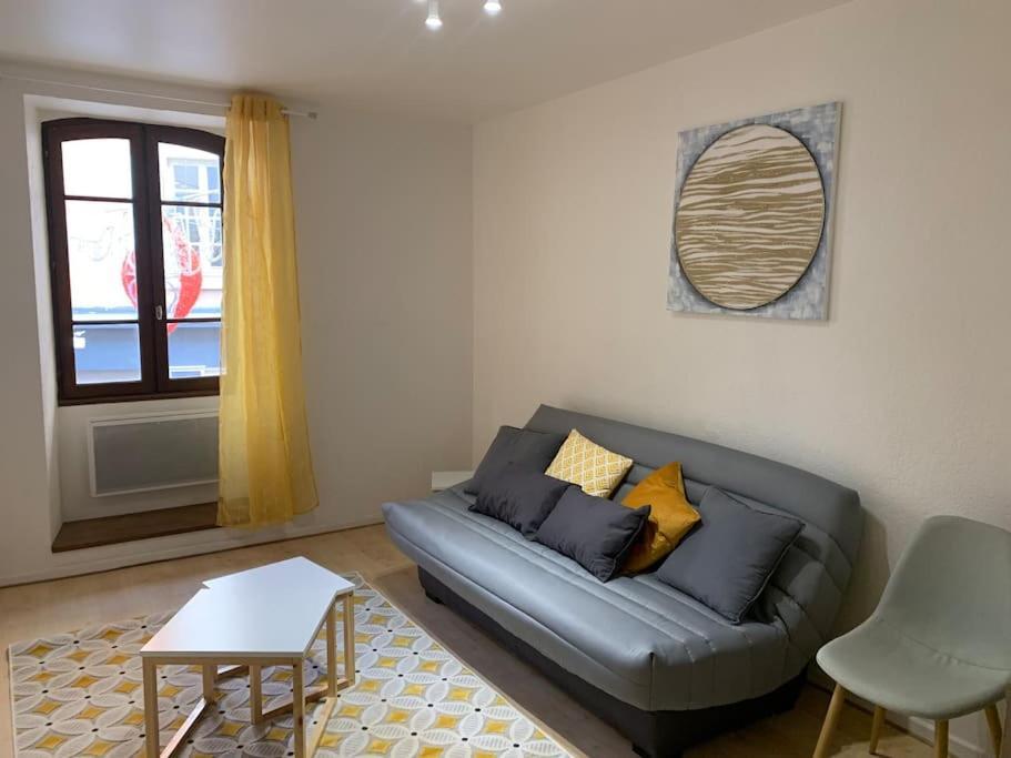 Aubenas : Beau Studio, Proche Du Chateau Extérieur photo